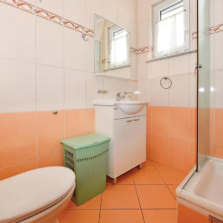 Apartamento 1 Bedroom Lovely In