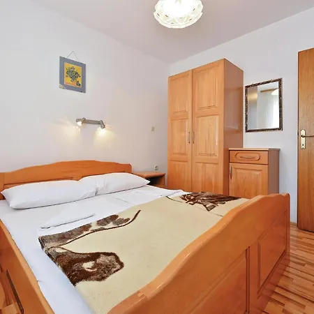 1 Bedroom Lovely In Apartamento